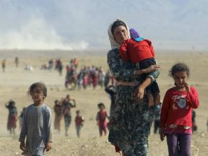 Yezidis flee from Daesh Aug 3rd 2014